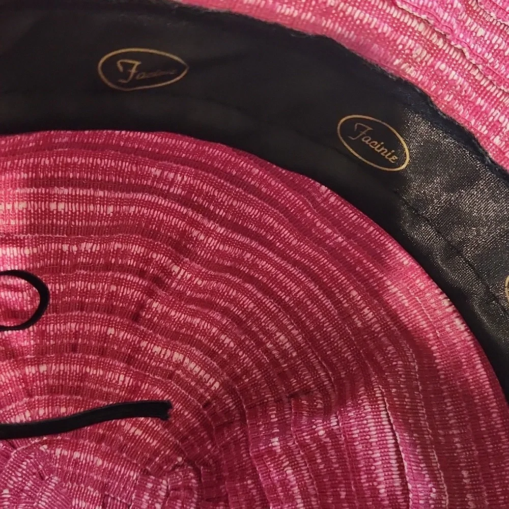 Facine pink textured bucket hat. Size OS adjustable